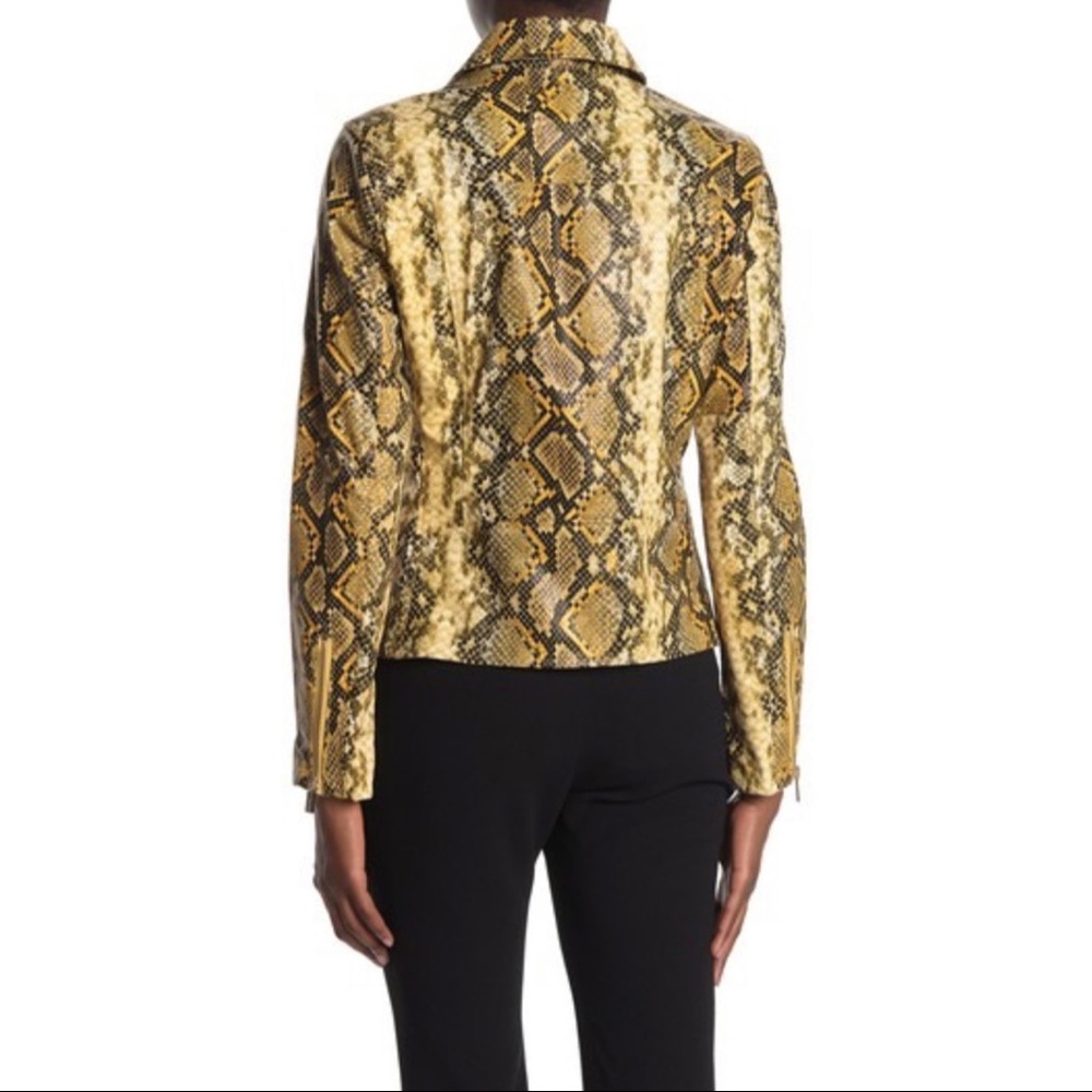 Tahari snake effect faux leather jacket - Picture 2 of 3
